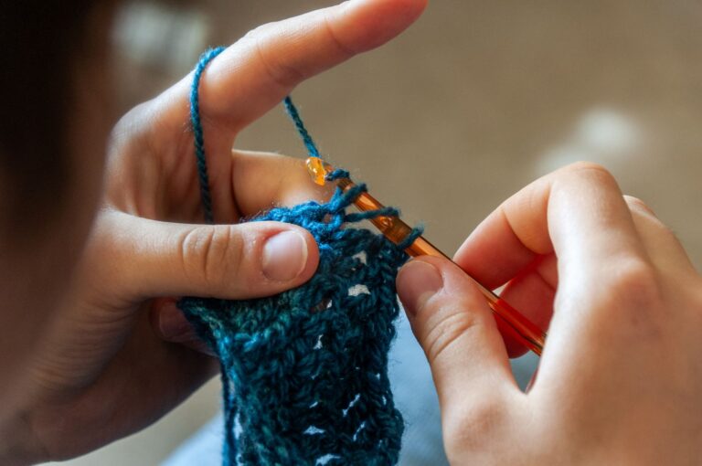 How to Make a Slip Knot and Your First Foundation Chain